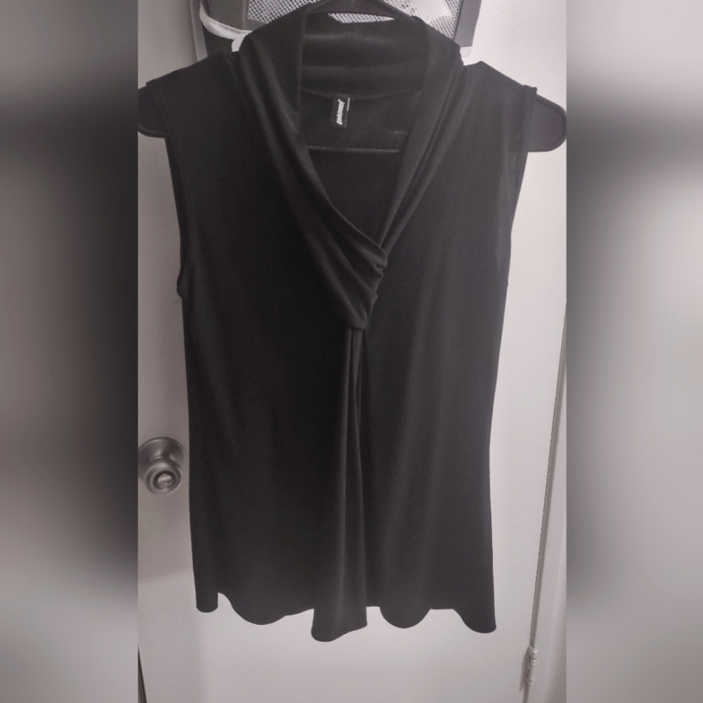 Black Sleeveless Top